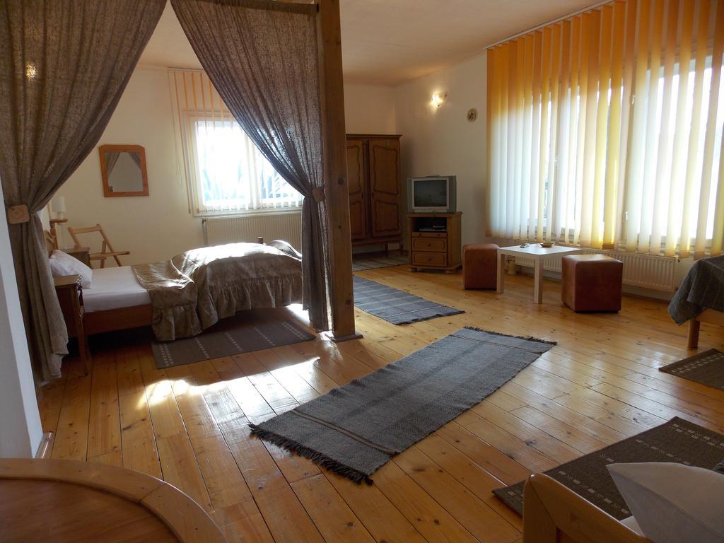 Casa Fortyogo Târgu Secuiesc Room photo