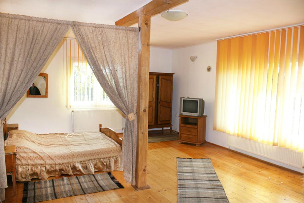 Casa Fortyogo Târgu Secuiesc Room photo